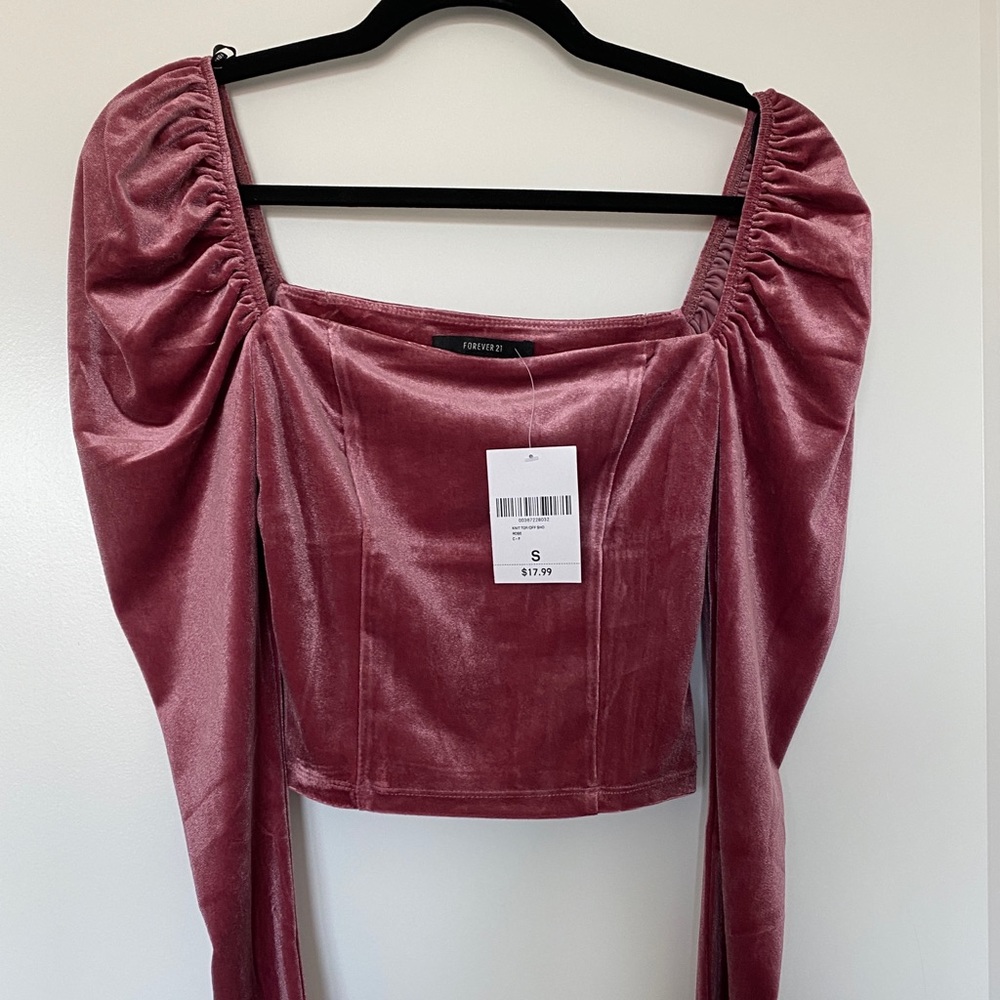 Pink Long Sleeve Velvet Crop Top w/ Puffy Sleeves
